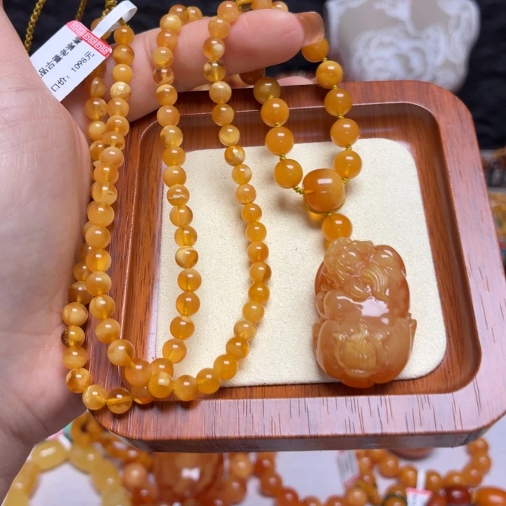 *****蜜蜡未镶嵌颈饰项链