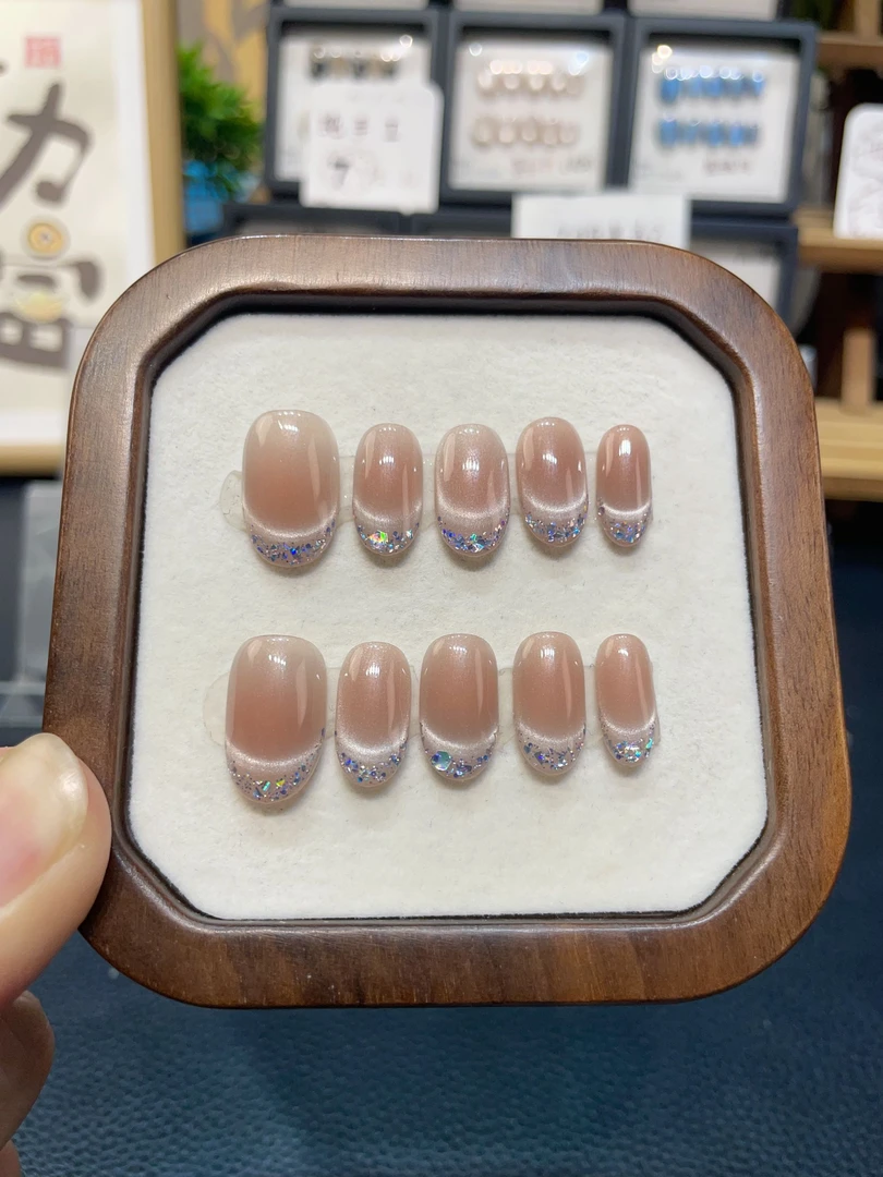 上新【指尖奇迹】纯手工穿戴甲猫眼短甲显白气质款美甲十片装