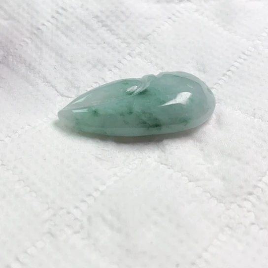 翡翠颈饰未镶嵌我****嘞吊坠