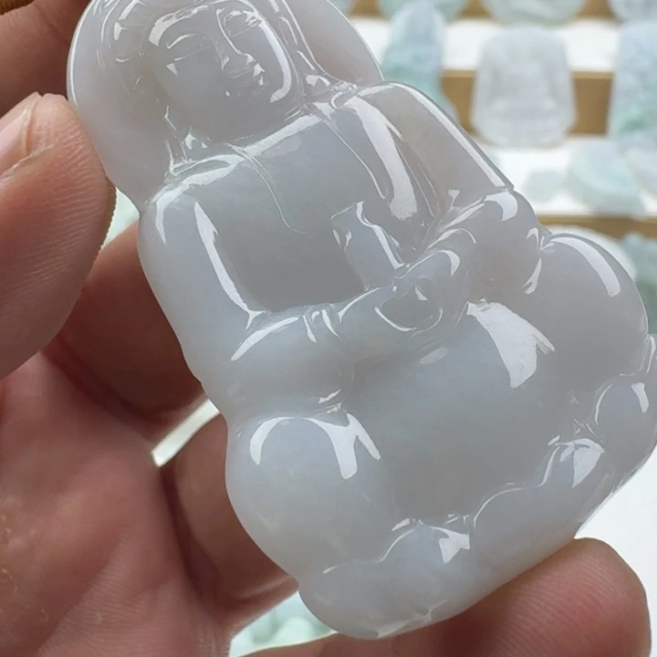 翡翠未镶嵌颈饰天然缅甸A货翡翠