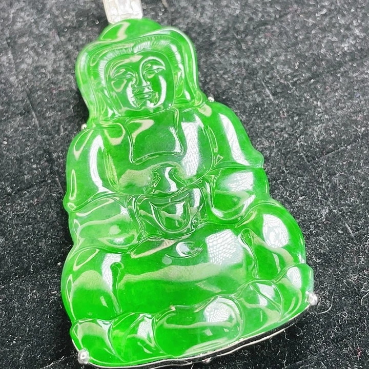 翡翠未镶嵌颈饰85