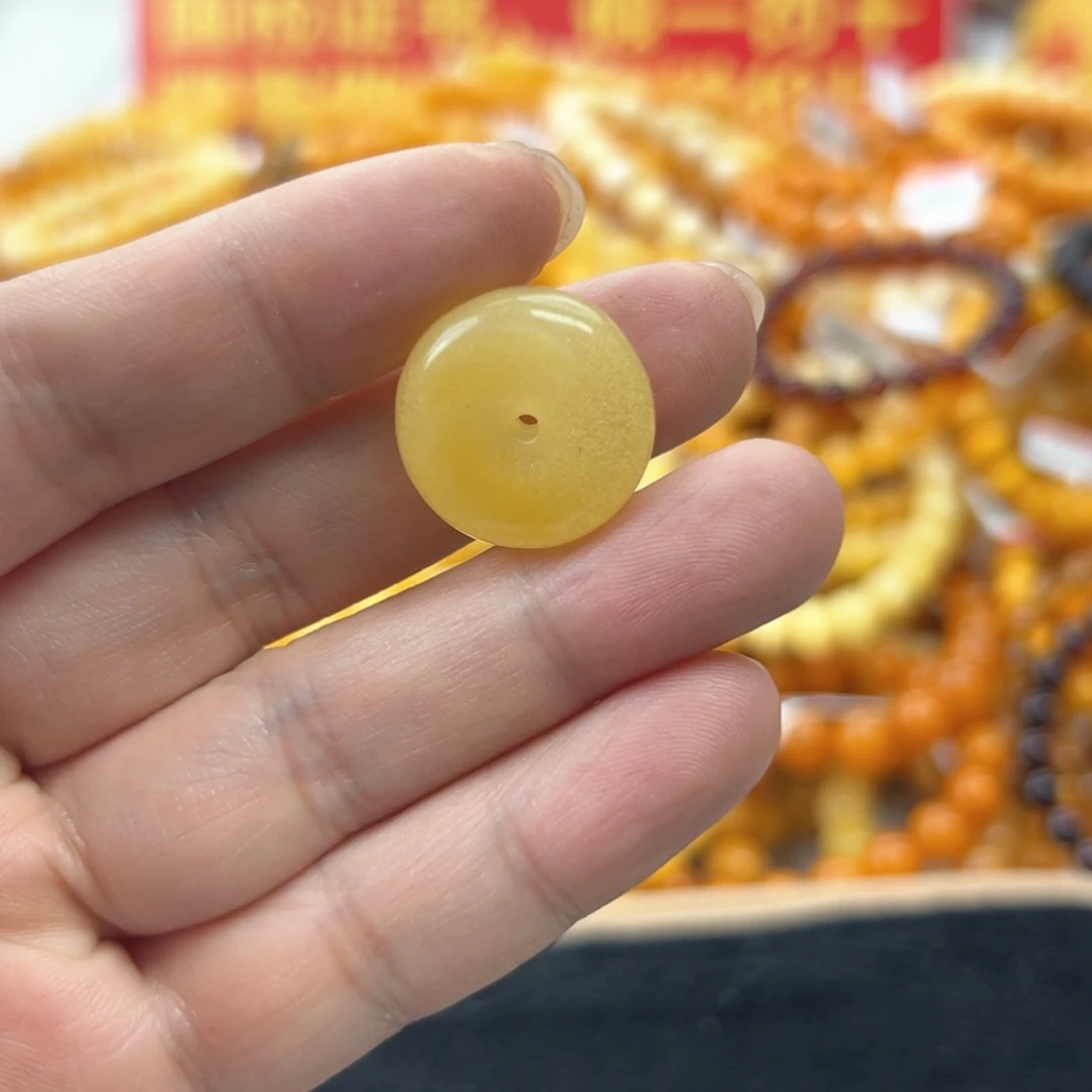 琥珀珠宝奇石未镶嵌