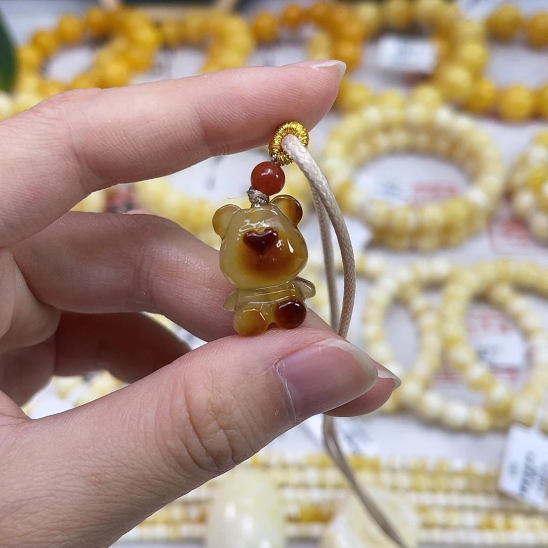未镶嵌琥珀裸石沁色小熊编绳项链