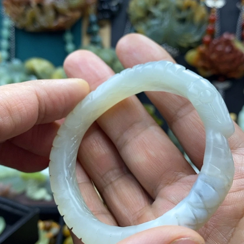【闪购商品】蛇纹石玉未镶嵌手镯51