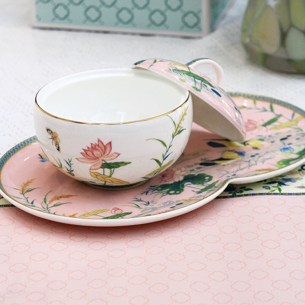 【当家花旦】Facetea百鸟和鸣限定樱花粉鹊桥炖盅