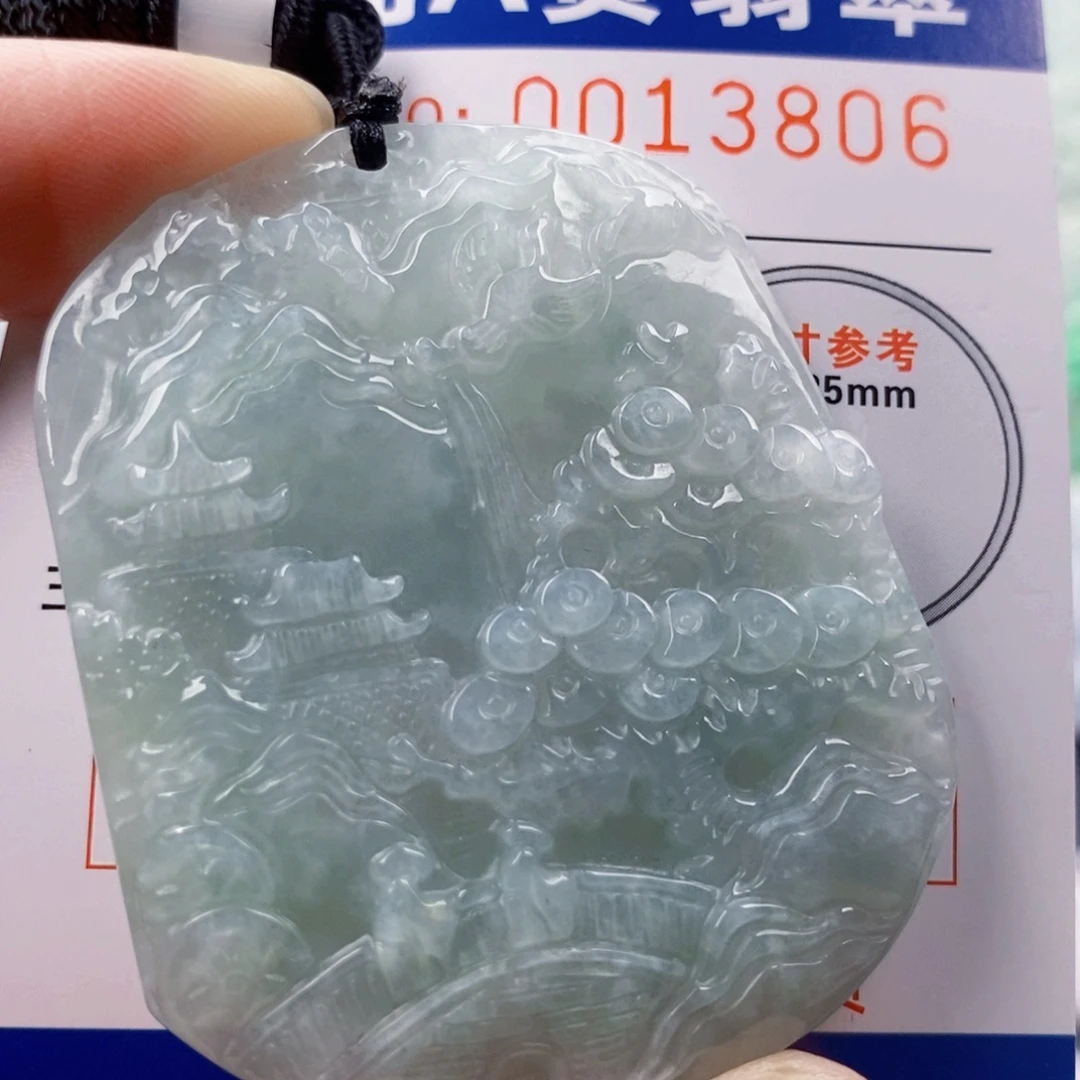 吊坠(不含链)未镶嵌翡翠
