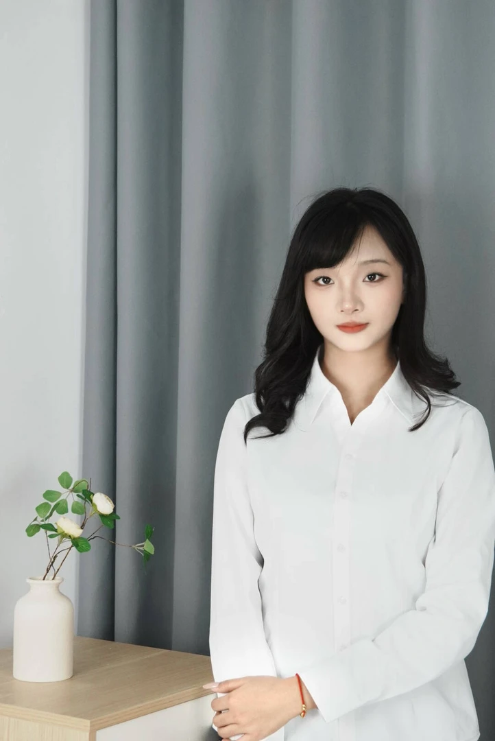 【门店直销】女士白色长袖职场通勤棉质衬衫 时尚修身舒适透气