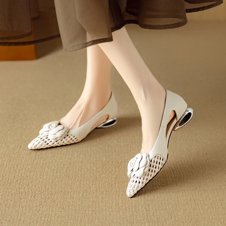 手工鞋～牛皮+编织3cm尖头山茶花镂空舒适时尚气质女凉鞋夏季粗跟
