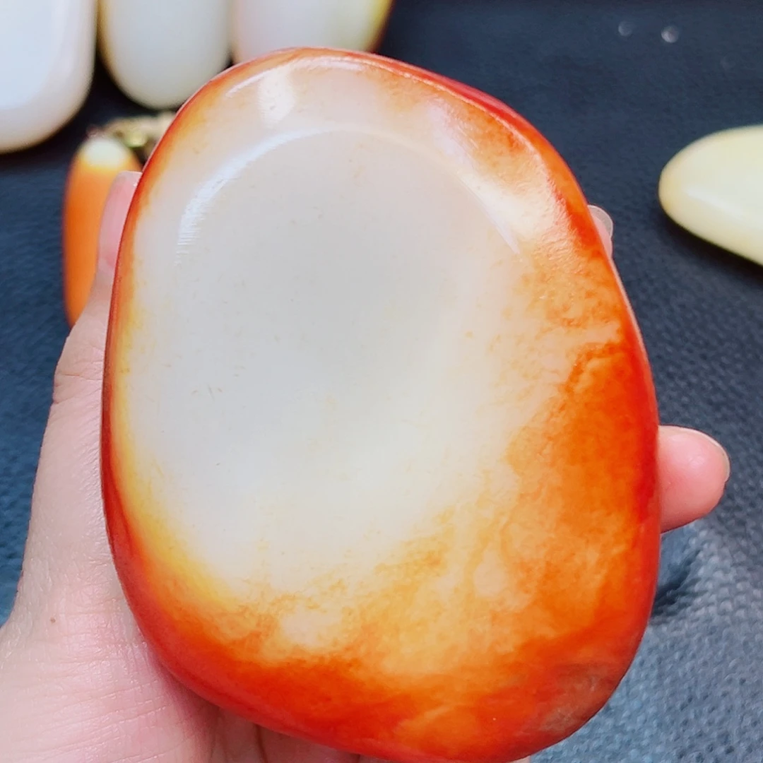 恭***乐和田玉未镶嵌挂件