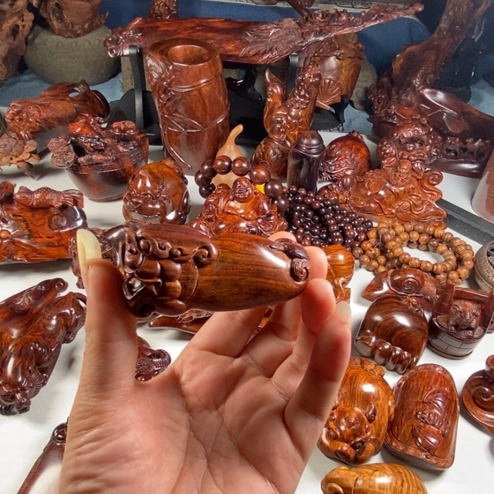 黄花梨/降香黄檀默貔貅