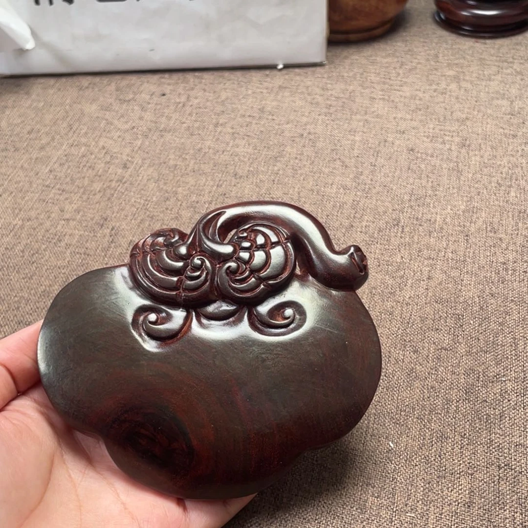 檀香紫檀（小叶紫檀）灵芝