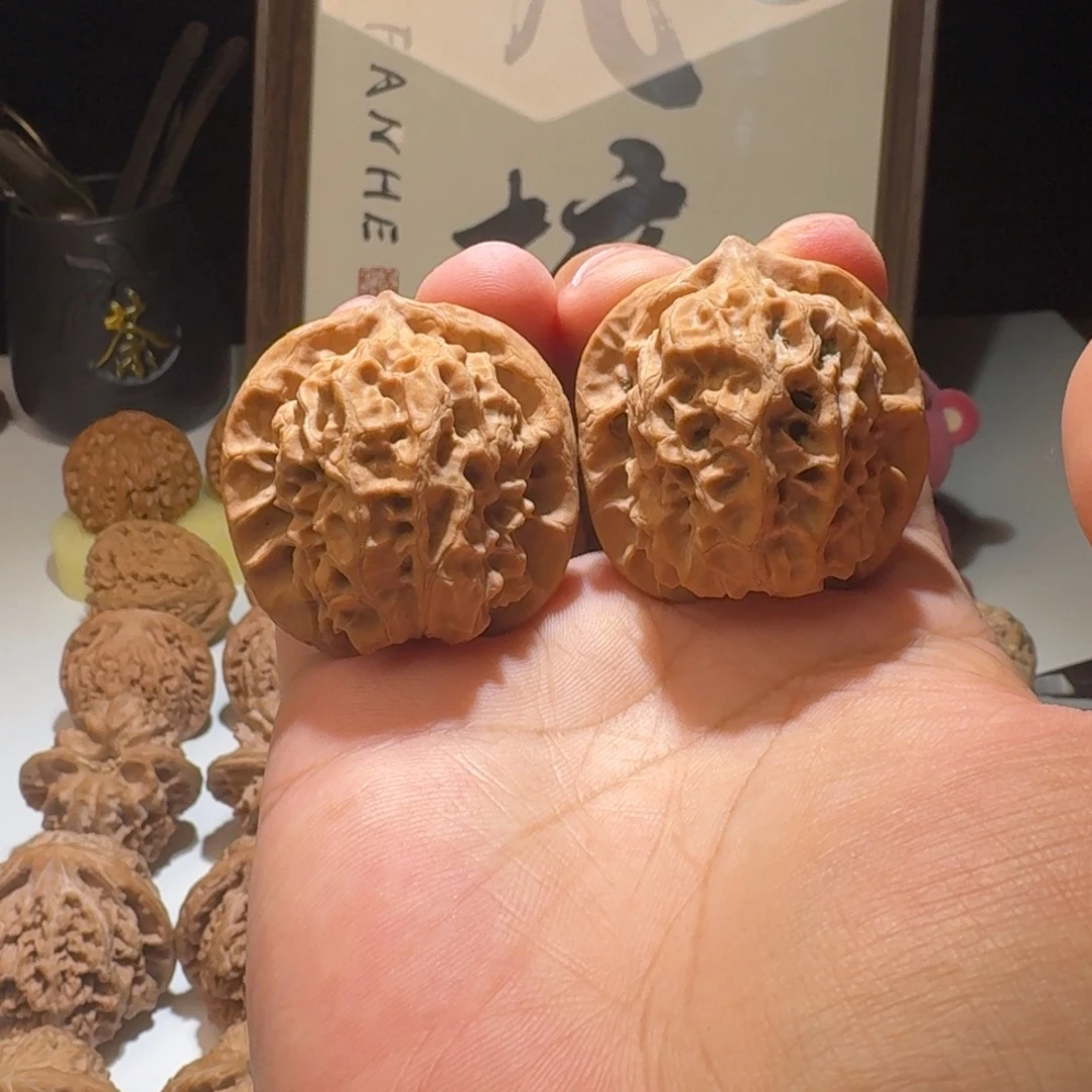 吊坠文玩核桃40尺寸野生龙纹马蹄