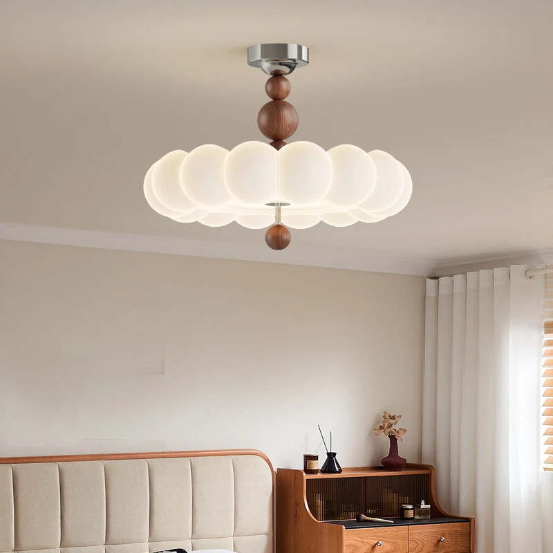 奶油风卧室吊灯法式中古全光谱护眼现代简约儿童房灯主卧吸顶灯