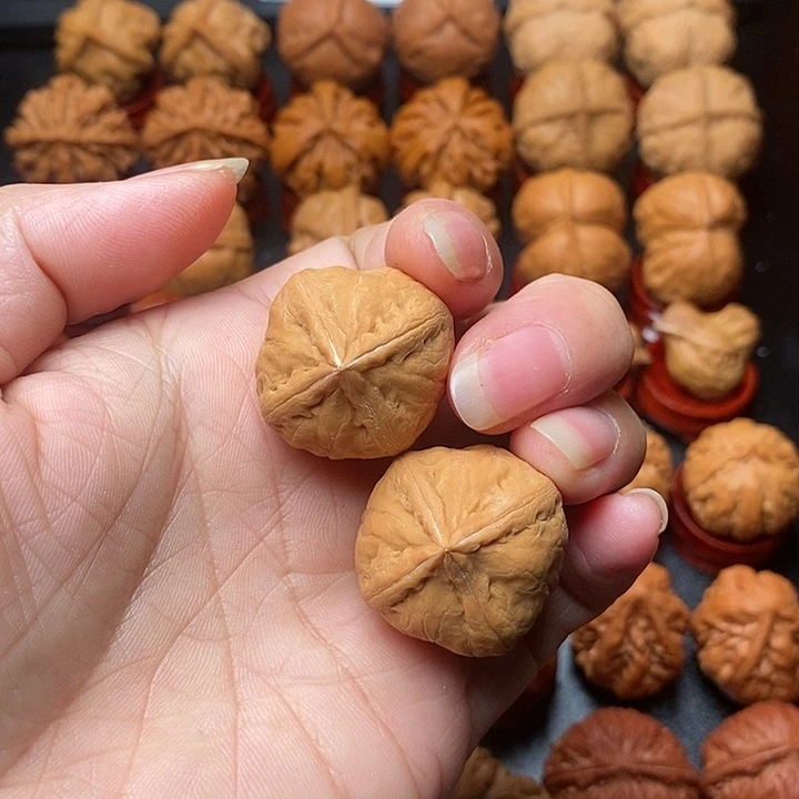 吊坠文玩核桃四棱