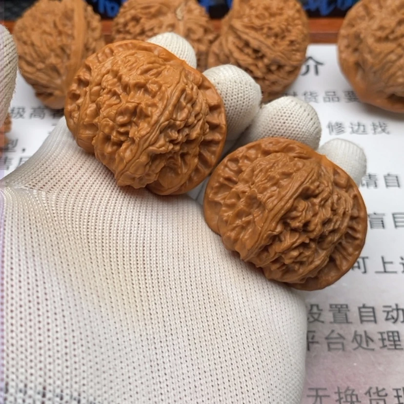 【闪购商品】吊坠文玩核桃✨****✨40白狮子