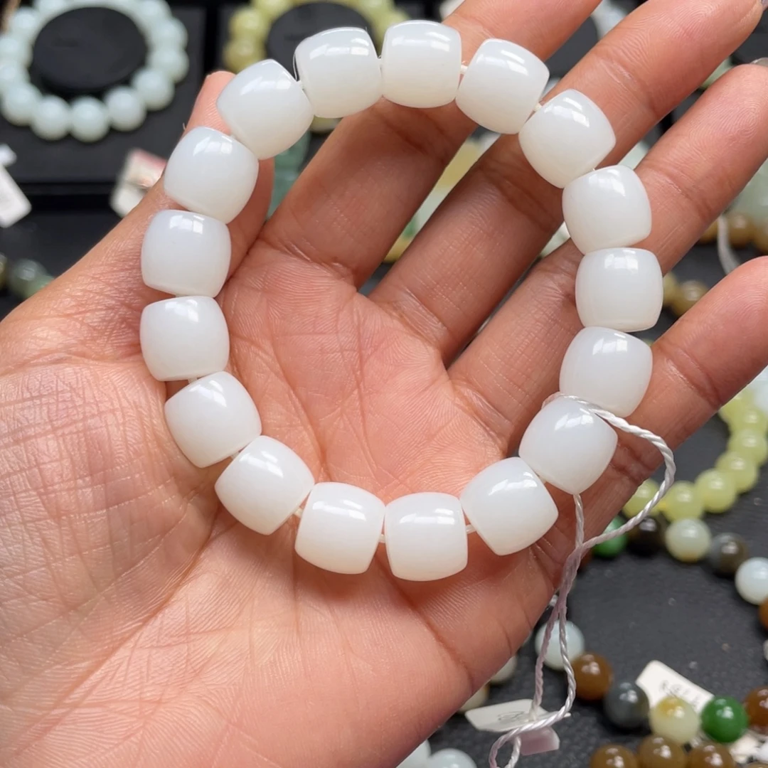 和田玉未镶嵌手链