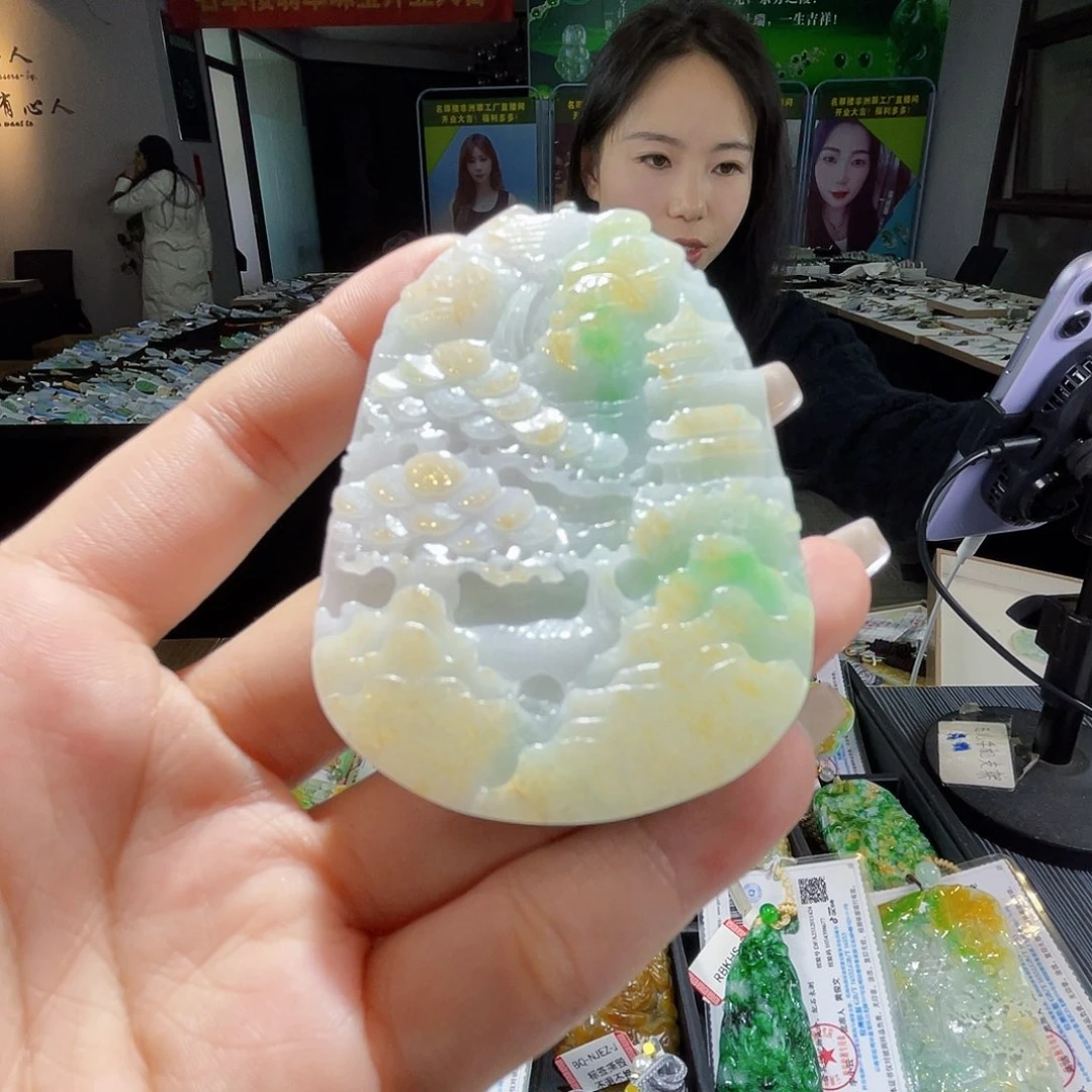 颈饰未镶嵌翡翠一