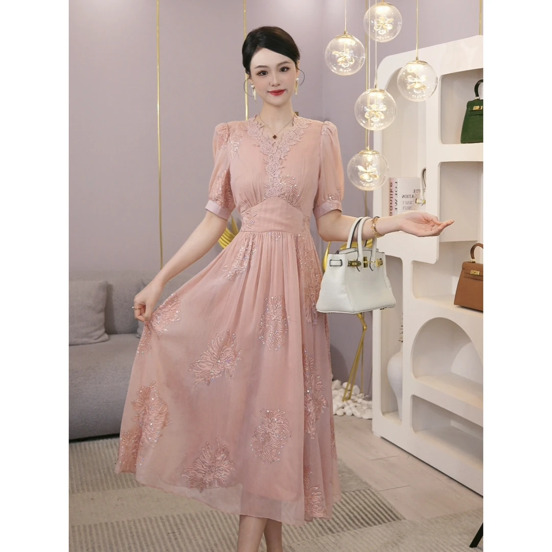 唐熹2025夏季新款【X-X517】气质优雅温柔显白显嫩刺绣粉色连衣裙