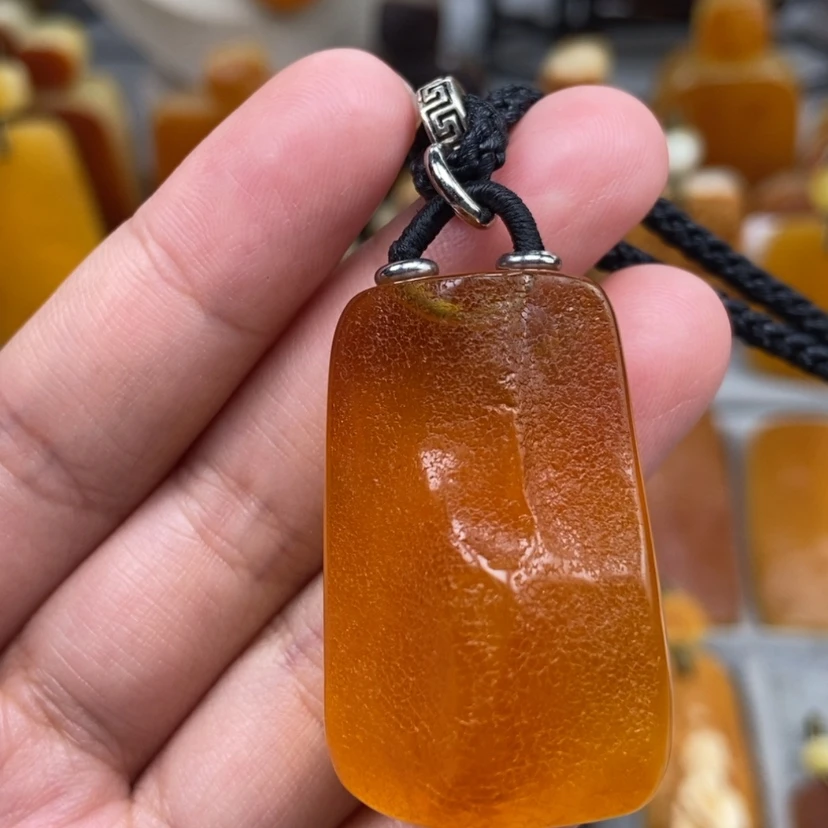 【闪购商品】未镶嵌颈饰琥珀