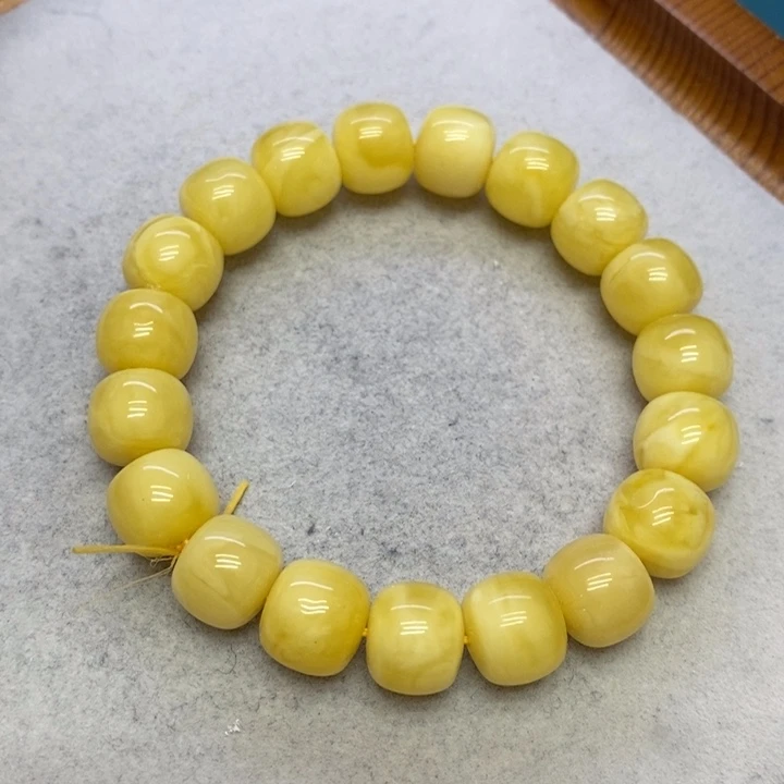 蜜蜡裸石未镶嵌手串