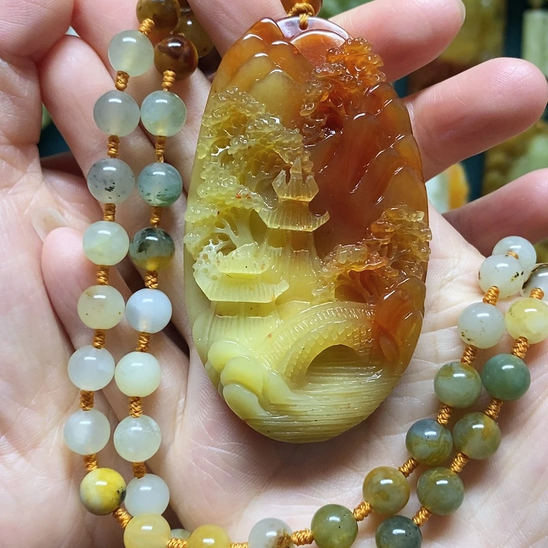 岫玉未镶嵌吊坠(赠链)