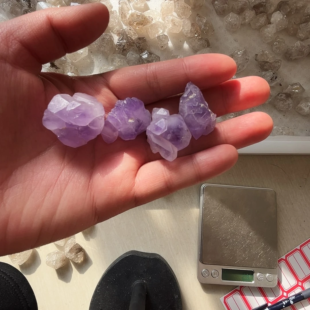 设***颐紫晶未镶嵌珠宝半成品