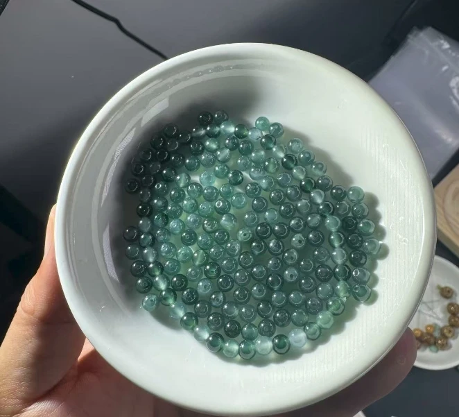 天然A货翡翠深海冰圆珠小米珠卡4.4mm左右可DIY多样性随机发货