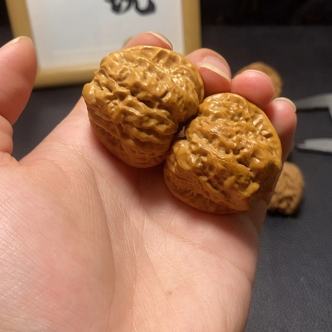 黄***文玩核桃把件蛤蟆