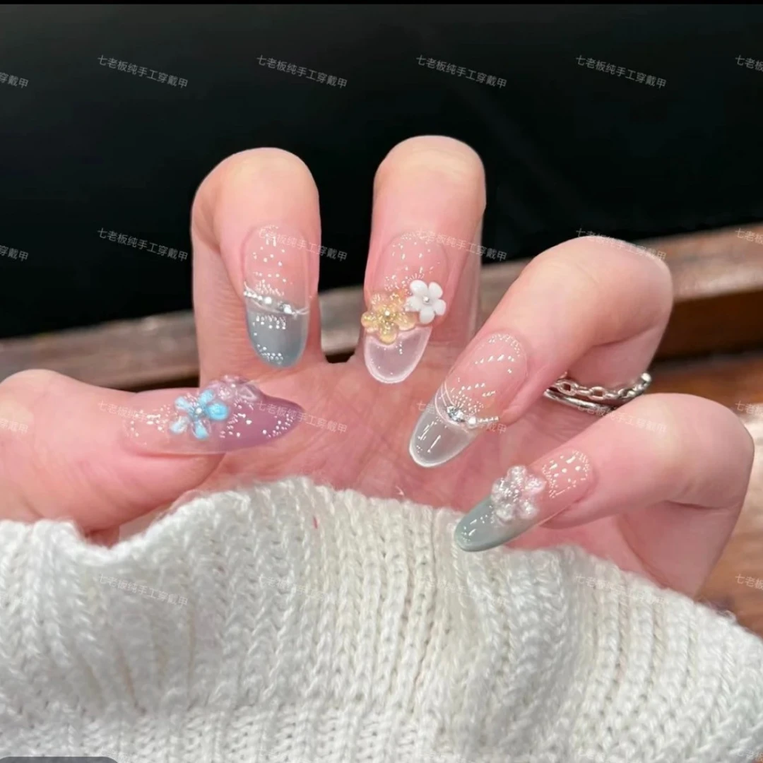 【水晶小花】纯手工穿戴甲光疗美甲简约高级感立体小花春季贴片