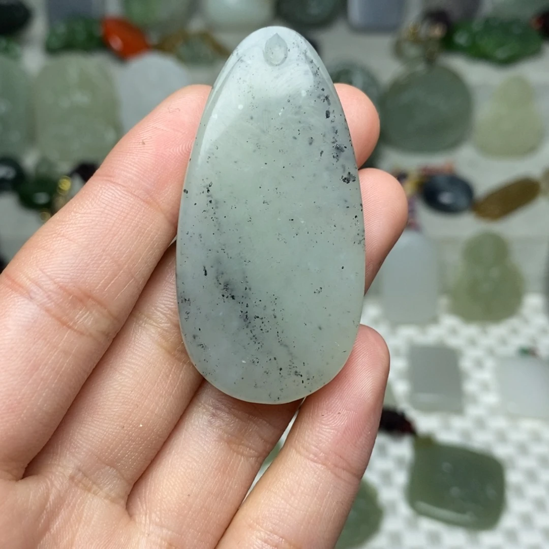 和田玉（糖玉）未镶嵌颈饰