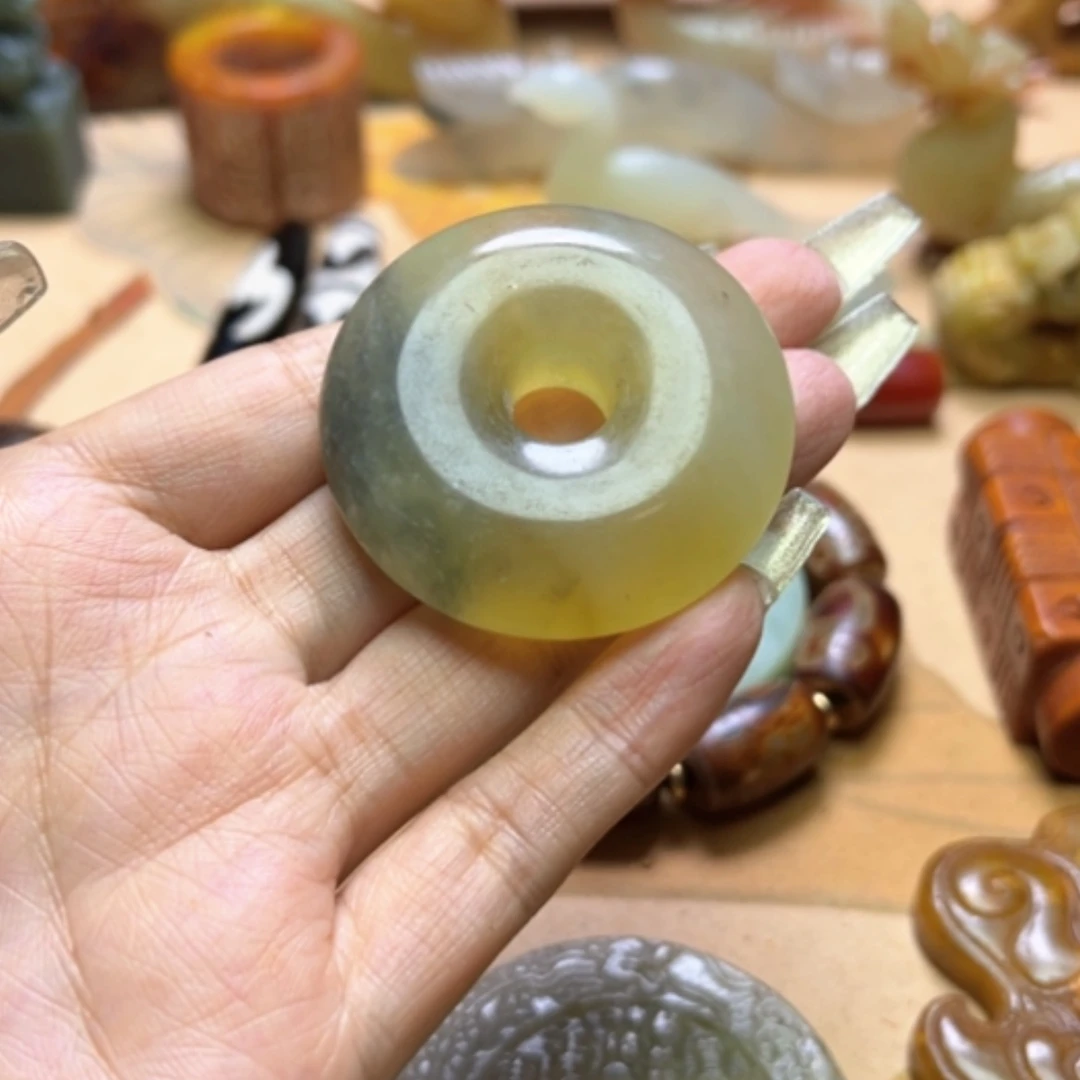 【闪购商品】蛇纹石玉颈饰未镶嵌