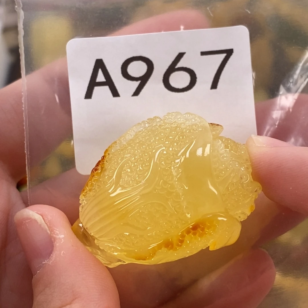 琥珀未镶嵌珠宝奇石