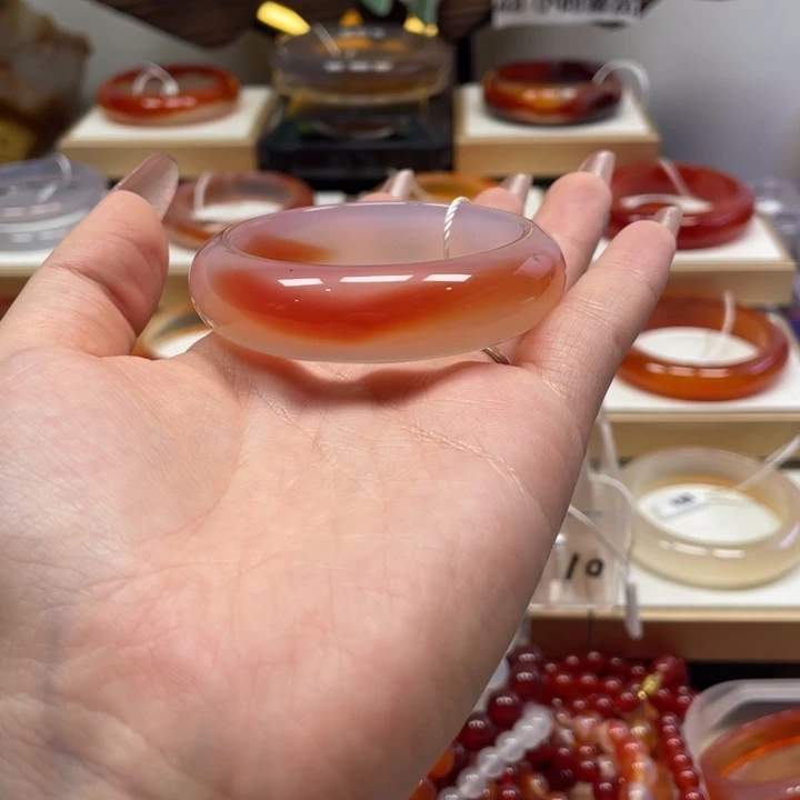 手镯玛瑙/玉髓未镶嵌