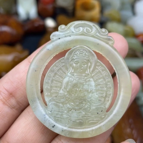 未镶嵌蛇纹石玉颈饰67