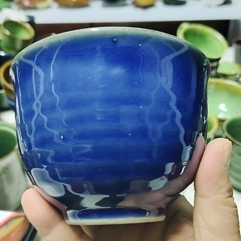 瓷片瓷片，各种摆件，均有瑕疵。沙锅！