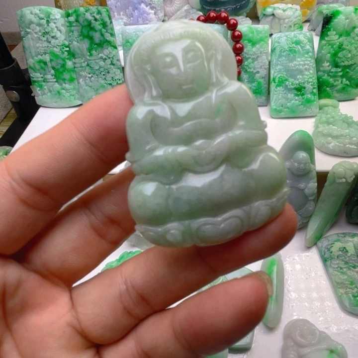 翡翠未镶嵌颈饰翡翠