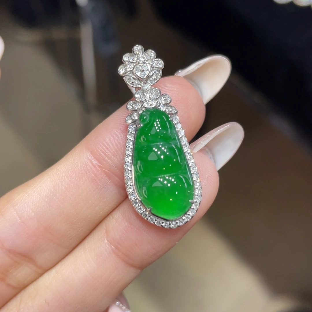 翡翠颈饰18K金镶嵌天然缅甸翡翠a货