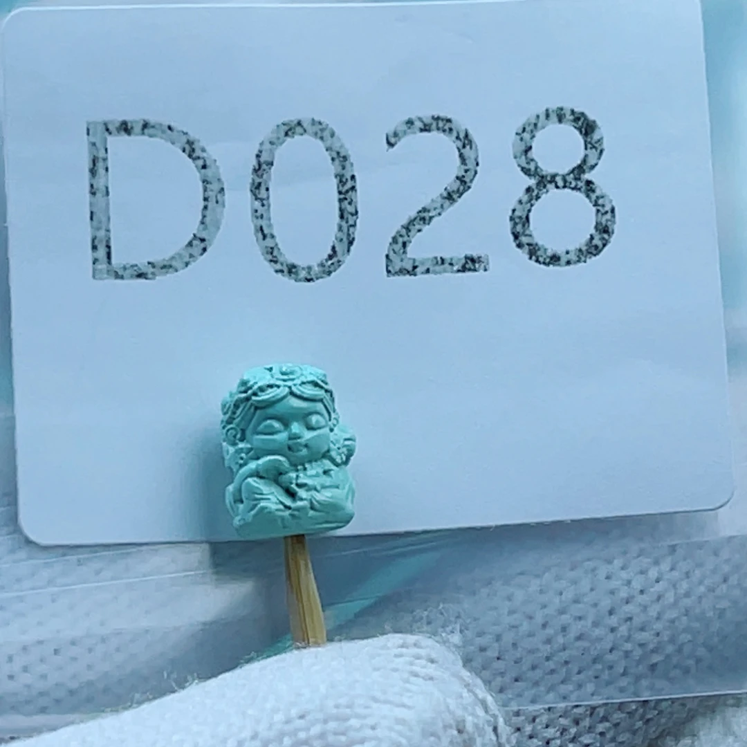 韩***佟琥珀未镶嵌手链配饰