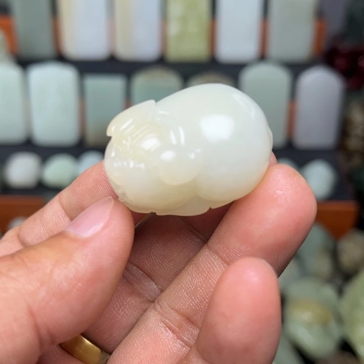 王***权和田玉未镶嵌挂件