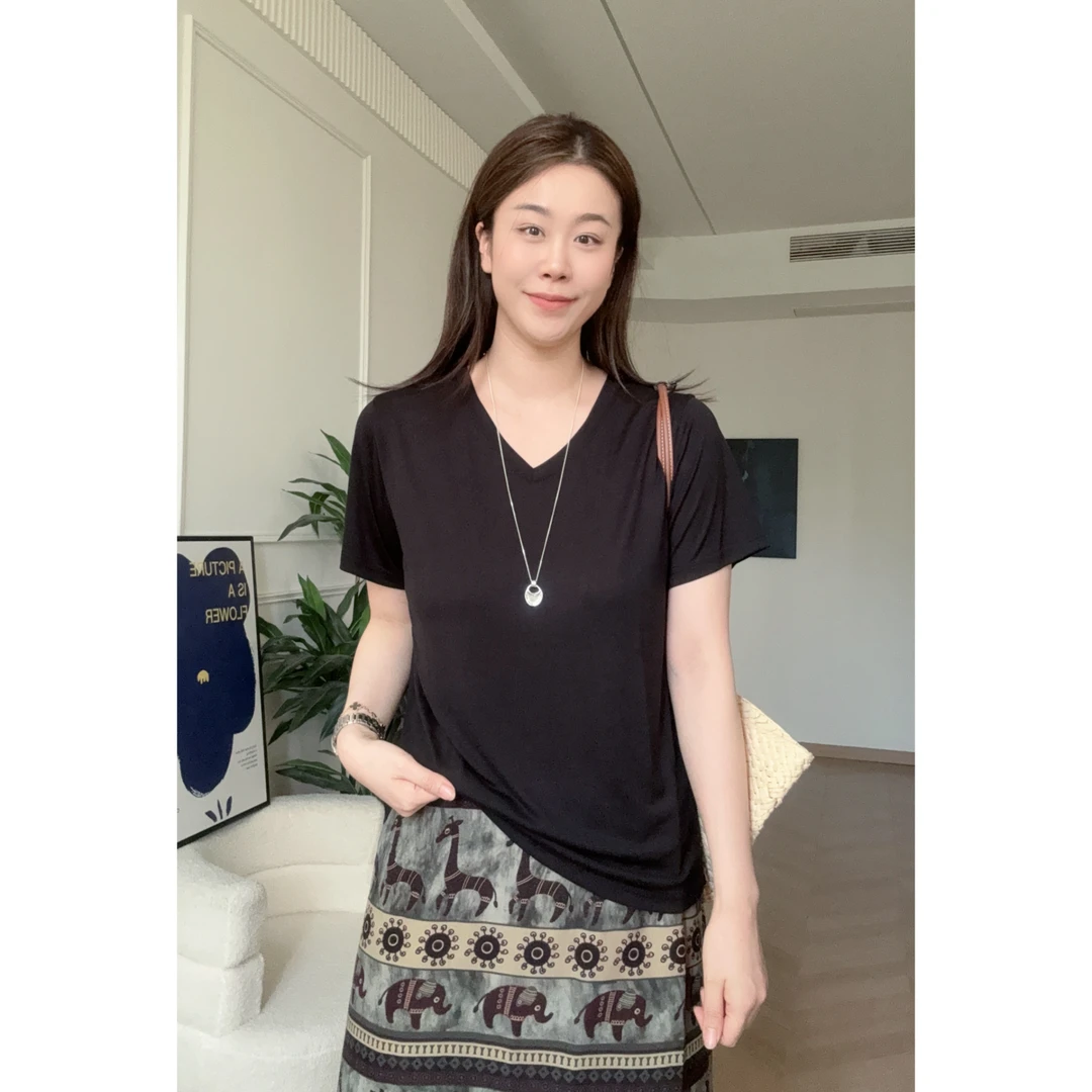 美亚恩NANA夏季正肩款V领铜氨丝大版T恤宽松短袖C0323