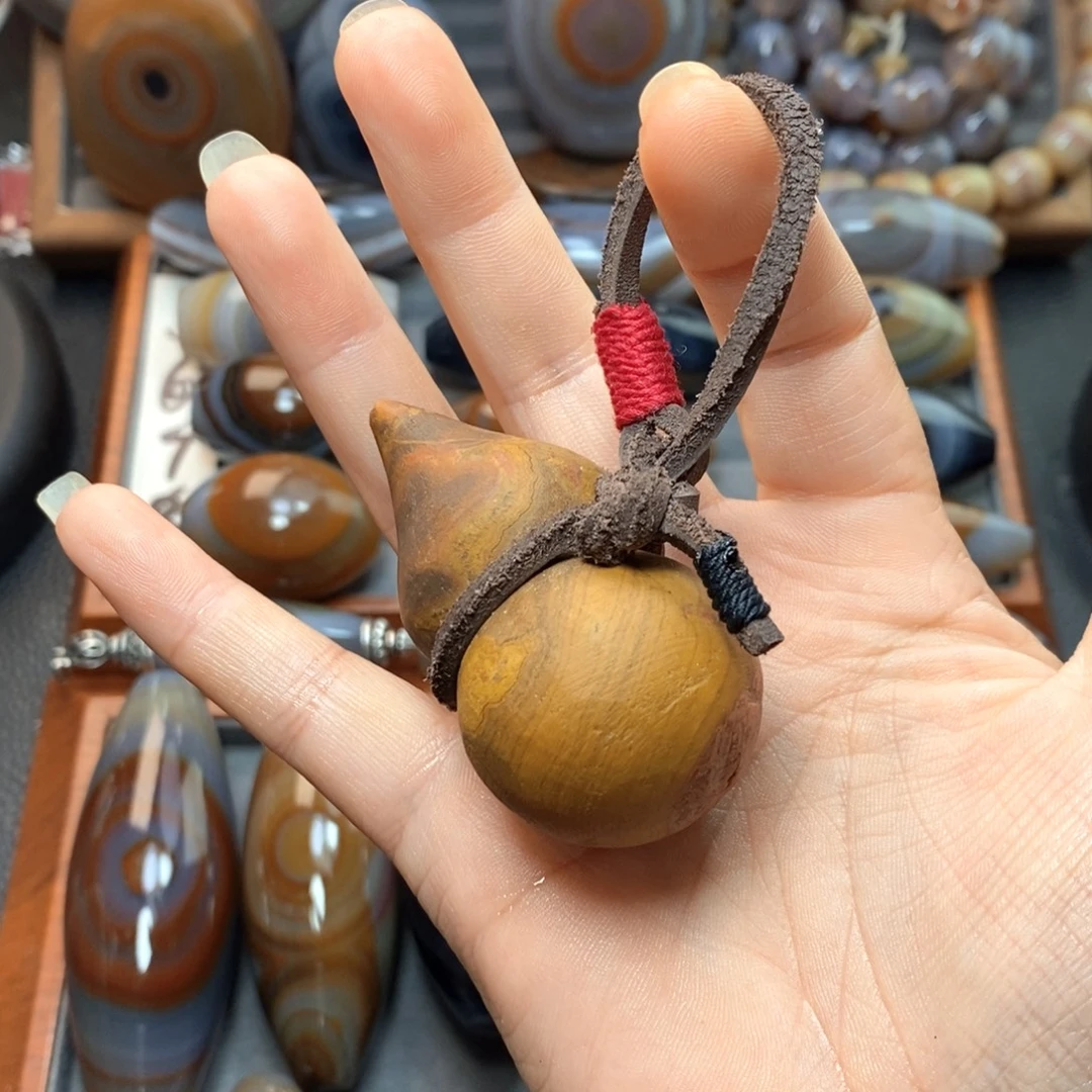 玛瑙/玉髓未镶嵌珠宝奇石