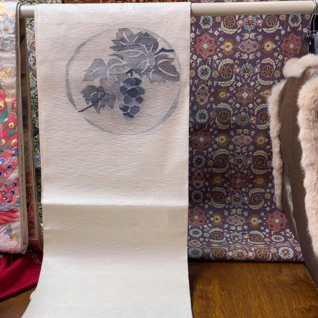 织绣稀底本缂丝柔软