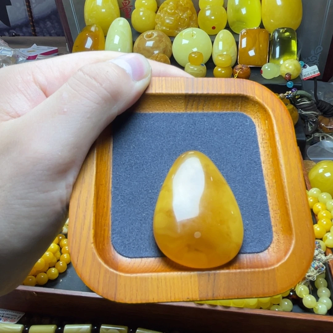 裸石琥珀未镶嵌蜜蜡