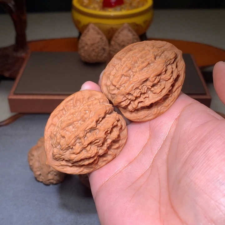 西***雪文玩核桃把件虎头