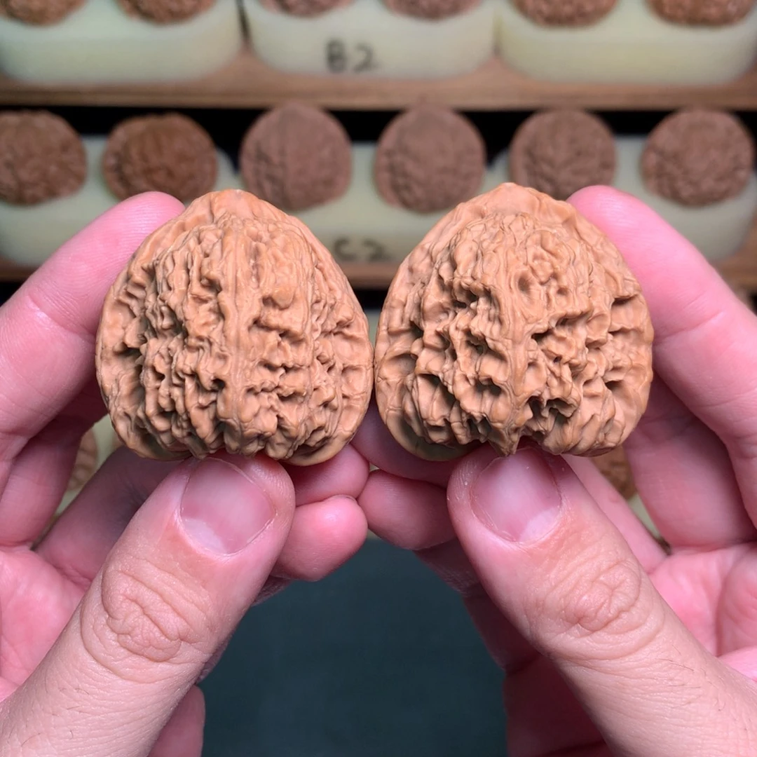 J***n吊坠文玩核桃44肚涿鹿三角南将石全品