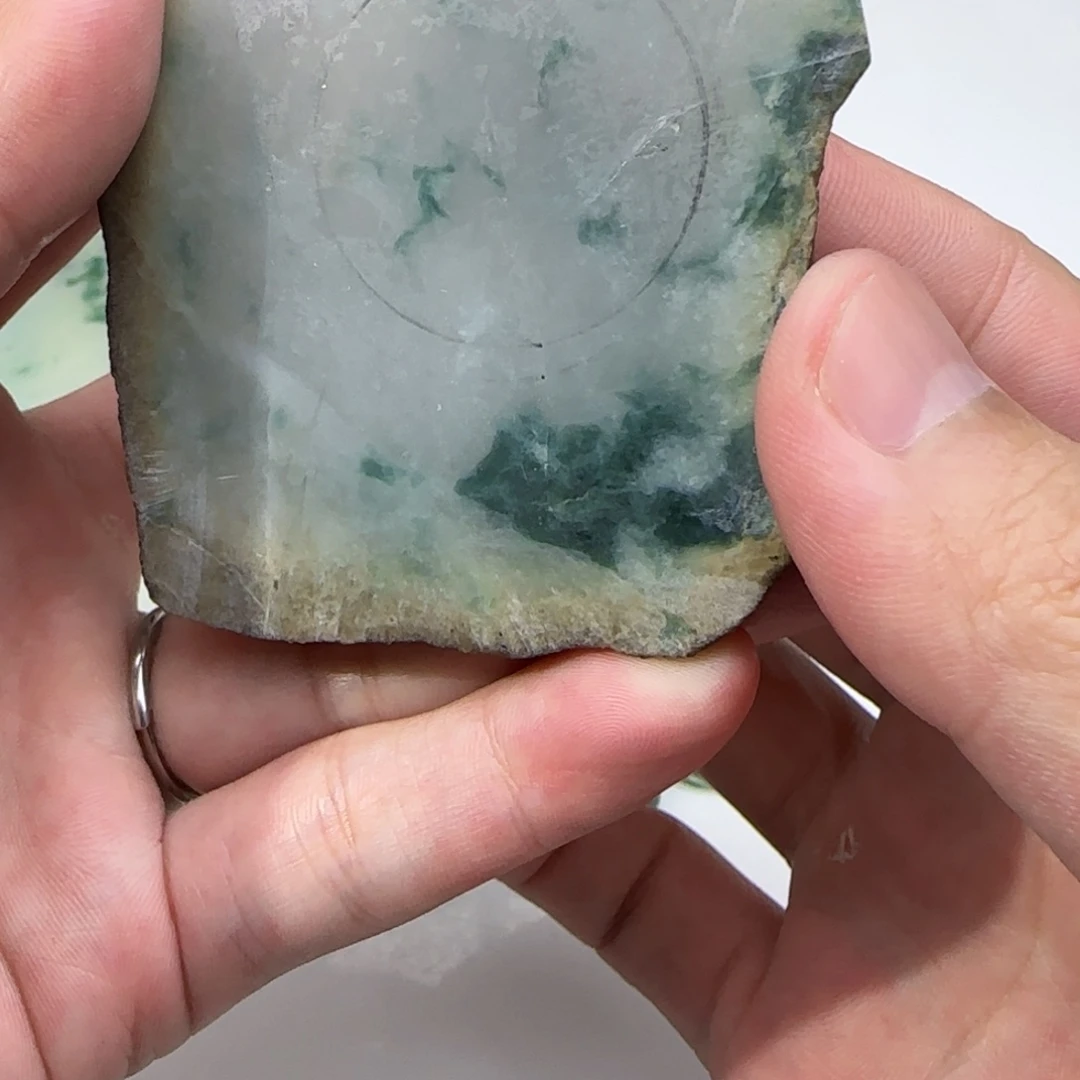 翡翠挂件未镶嵌J****?