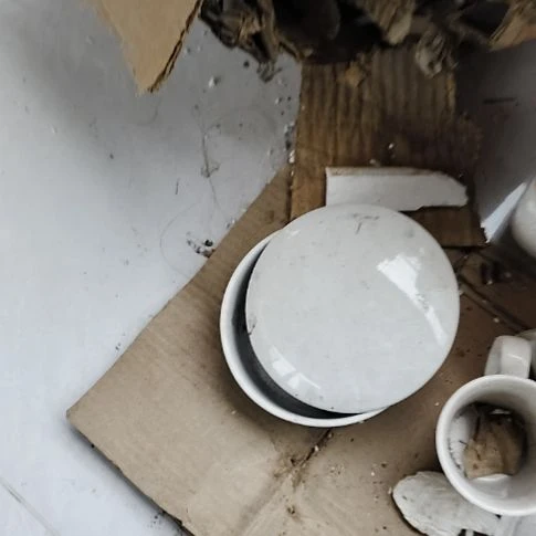 瓷片瓷器，各种摆件，瓷片，