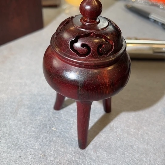 端景台紫檀木类香炉