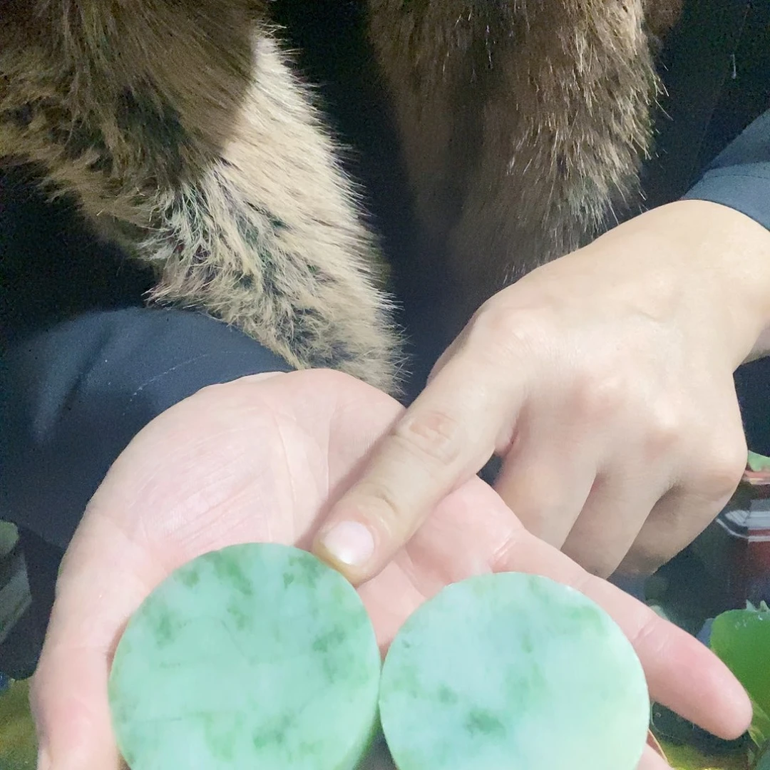 蛇纹石玉未镶嵌珠宝奇石