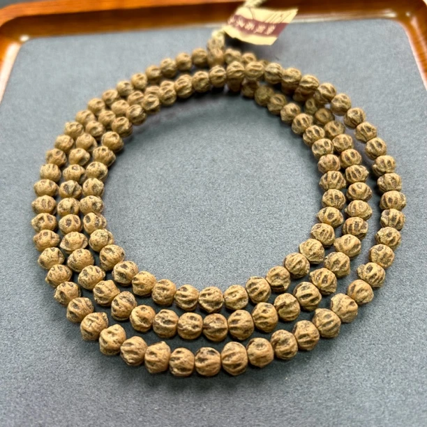 唐广收藏级《幻世》TG0770文玩百香籽一条